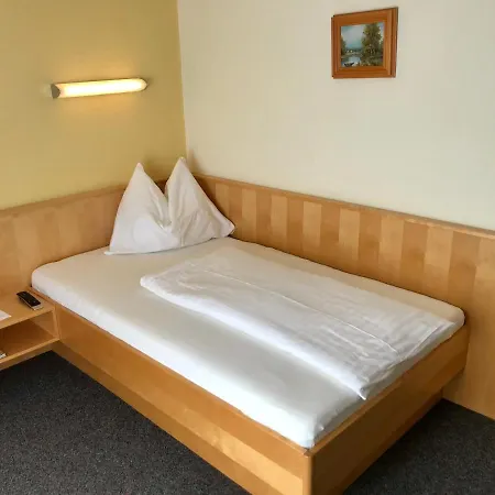 Traude Bed & Breakfast