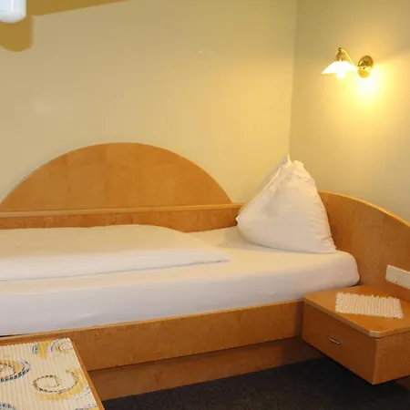 Traude Bed & Breakfast