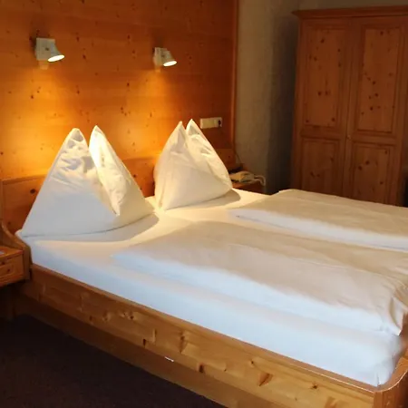 Traude Bed & Breakfast Graz